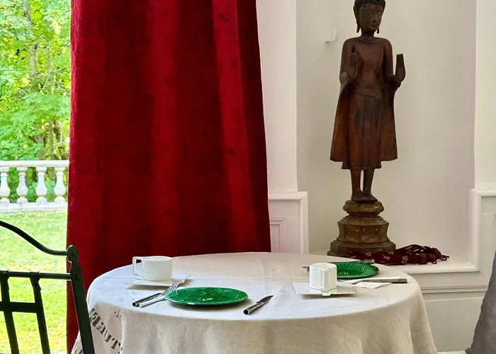 Au Chateau Habitación en casa particular *